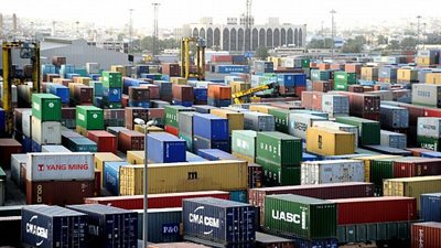 «مستثمري العاشر» تطالب بتفعيل الميناء الجاف