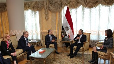 بالصور.. مصر وروسيا تخفضان تعريفة التجوال الدولي