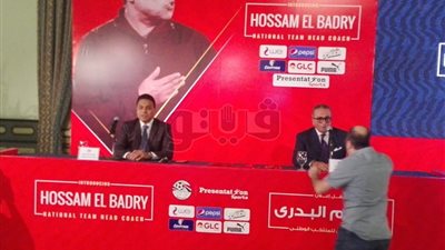 غياب فضل وظهور محمد بركات في مؤتمر تقديم الجهاز الفني