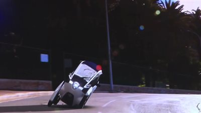 بالفيديو.. «تويوتا» تروج لمفهوم استئجار السيارات الكهربائية