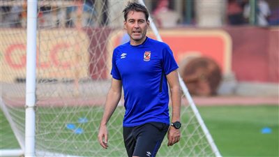 فايلر يعقد جلسة خاصة مع جهازه المعاون