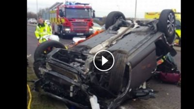 بالفيديو.. سيارة تطير في الهواء بسبب تهور سائق مخمور