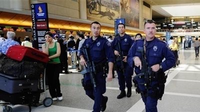 تركيا تحتجز أكاديميا خليجيا وتستجوبه لساعات