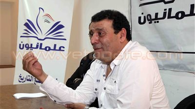 بالصور.. عصام كامل يتحدث عن ثورتي يناير ويونيو «تضاد أم وفاق»