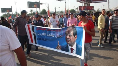 مواطنون بالمنصة للجماعات الإرهابية :