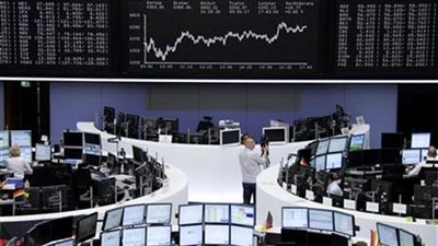 الأسهم الأوروبية تغلق عند أعلى مستوى خلال شهر