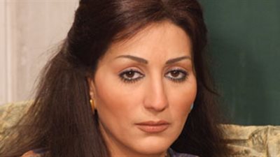 وفاء عامر لـ«شيرين»: «غناكي واجب وطني»