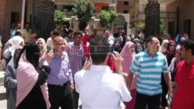 اعتصام مفتوح لمعلمى 