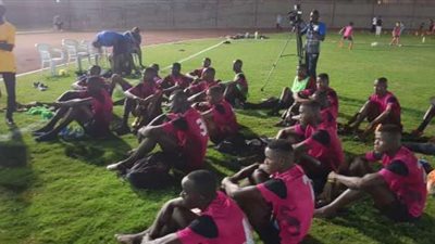 جينيراسيون يحضر في ملعب بتروسبورت 