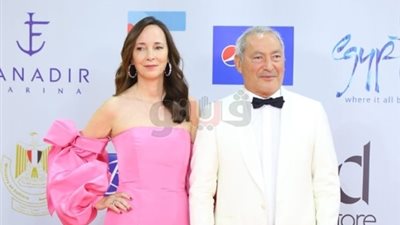 نجوم الفن على السجادة الحمراء في حفل ختام مهرجان الجونة (صور)