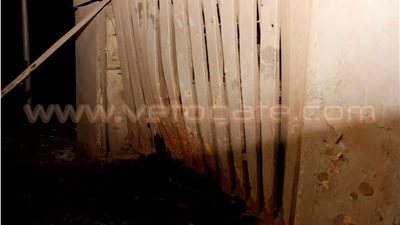 بالصور.. آثار انفجار عبوة ناسفة في محول كهرباء منشأة ناصر