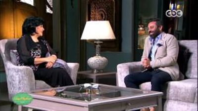 بالفيديو.. حازم إمام: «كنت فافي شوية وأنا صغير»