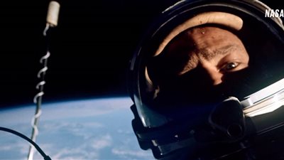 ننشر أول صورة «سيلفى» في التاريخ