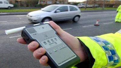 جهاز جديد لقياس درجات إدمان الخمر عند السائقين