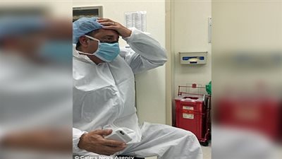 بالفيديو والصور.. رد فعل أب وضعت زوجته صبيا بعد 5 فتيات