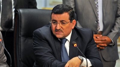 أسامة هيكل: اتخاذ القرار السياسي بعيدًا عن الإعلام يأتي بنتائج عكسية