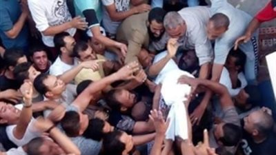 الأهالي تطالب بإعدام المتهمين بتعذيب الطفلة جنة (فيديو)