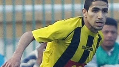 «فاروق» مفاجأة الأهلي في القائمة الأفريقية