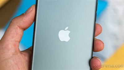 براءة اختراع تكشف: آي فون المستقبلي سيأتي مع شعار أبل مضيء LED