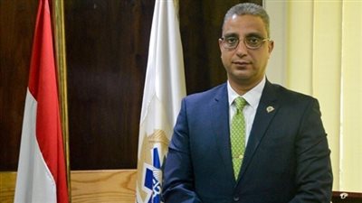 محافظ سوهاج يعتمد 5 آلاف و333 موظفا في حركة ترقيات بالديوان العام