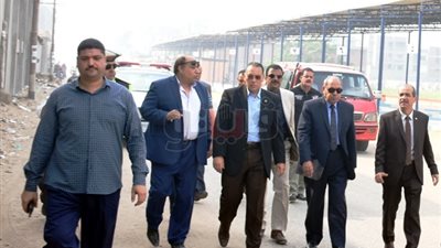 محافظ الشرقية يشدد على الانتهاء من كوبري 