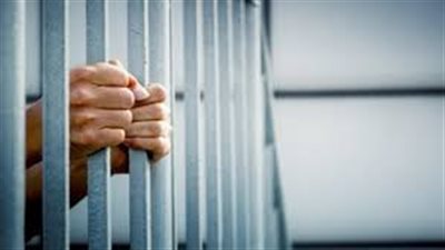 حبس طالب بتهمة انتحال صفة وكيل نيابة في النزهة