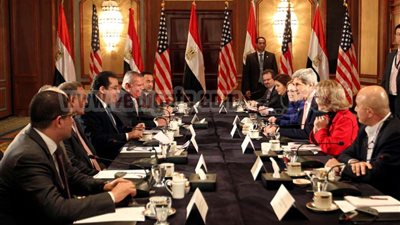 انتهاء لقاء كيرى بوفد رجال الأعمال  فى الماريوت