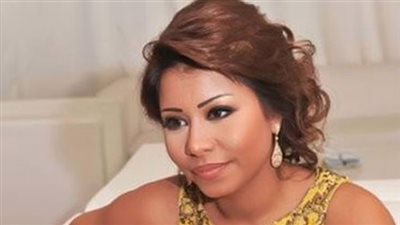 إبراهيم عيسى يطالب وزير الثقافة بزيارة شيرين لمعرفة سبب اعتزالها