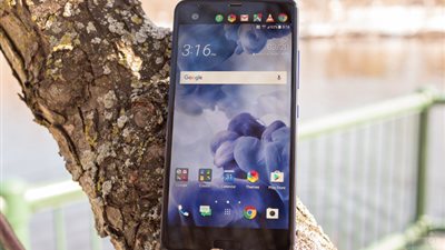 إتش تي سي تعرض هاتفها U Ultra بخصم 150 دولارا