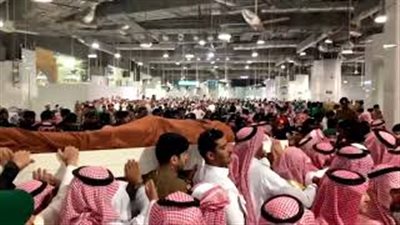 مراسم تشييع جثمان عبدالعزيز الفغم إلى مثواه الأخير (فيديو وصور)