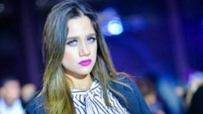 خبيرة تجميل تقدم نصائح العناية بالبشرة للمقبلات على الزواج