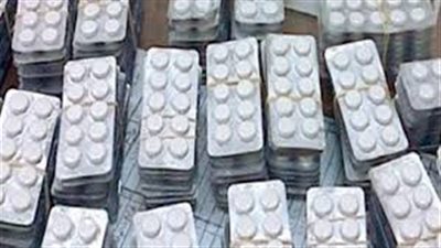 التحقيق مع عاطل ضبط بحوزته أقراص مخدرة في بولاق الدكرور