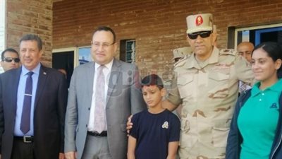 تكريم أبناء الشهداء بمدارس الإسكندرية (صور)