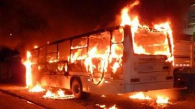 النيابة: ماس كهربائي وراء حريق أتوبيس في النزهة