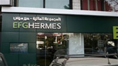 نجل محمد حسنين هيكل يستقيل من رئاسة 