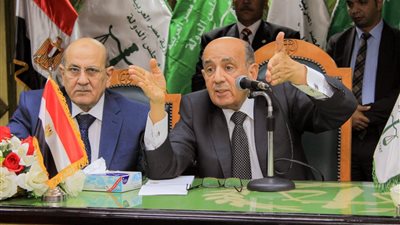 رئيس مجلس الدولة للموظفين يتعهد بسحب القرارات المنعدمة والمخالفة للقانون