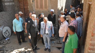 انهيار 3 منازل قديمة في 