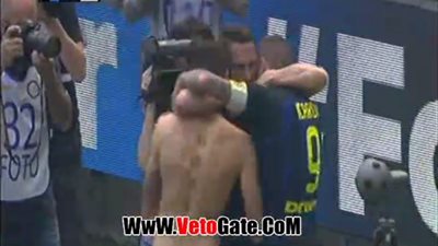 بالفيديو.. إنتر ميلان يتقدم بثنائية أمام ميلان بالشوط الأول