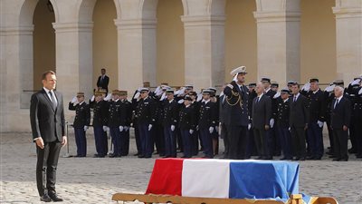 من قصر الإليزيه إلى مقبرة مونبارناس.. العالم يودع جاك شيراك.. 30 قائدا يحضرون مراسم تشييع جثمان 