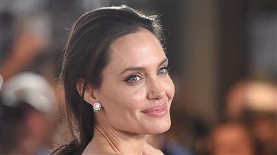 بالصور.. أنجلينا جولي تشتري منزلا بـ25 مليون دولار في لوس أنجلوس