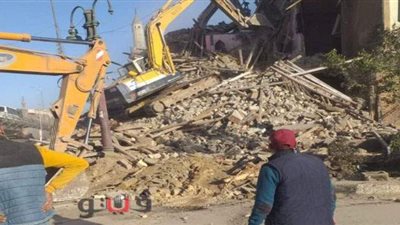 القاهرة تنتهي من إزالة البيوت المحيطة بمسجد المسبح بالسيدة عائشة | صور