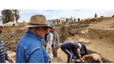 20 صورة ترصد كحاية العثور على كنز أثري بسقارة