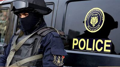 من واقع تحقيقات النيابة.. عجوز ينتحل صفة ضابط لمدة 39 عامًا.. يمنح نفسه ترقيات واحتفل مع العائلة ببلوغ المعاش