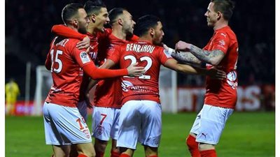 خسارة مفاجئة لمارسيليا أمام نيم في الدوري الفرنسي