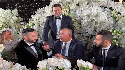 بشهادة تامر حسين.. نادر حمدي يحتفل بزواجه من المنتجة سارة حسني
