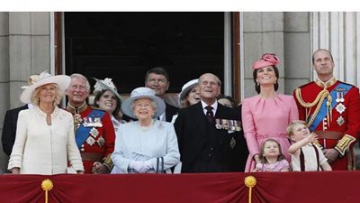 لسد العجز المالي.. العائلة المالكة في بريطانيا تبيع مقتنياتها