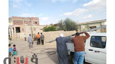 حملة لإصلاح الأعطال الكهربائية بقرى القنطرة شرق الإسماعيلية | صور