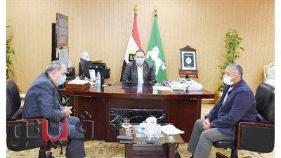 محافظ الشرقية يلتقي مستشار جمعية بساتين الإسماعيلية