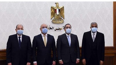 الحكومة تعلن عن مشروع عملاق يوفر 3 ملايين ونصف فرصة عمل.. التفاصيل كاملة