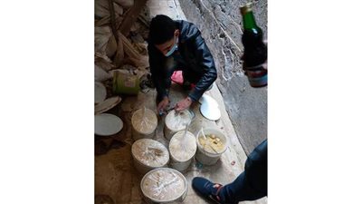 ضبط 2.5 طن أغذية فاسدة في الدقهلية